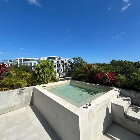 Penthouse Con Jacuzzi Privado En Aldea Zama, Tulum Apartment